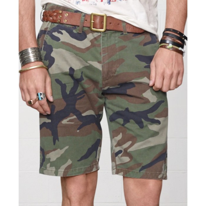 Mens camo shorts fashion